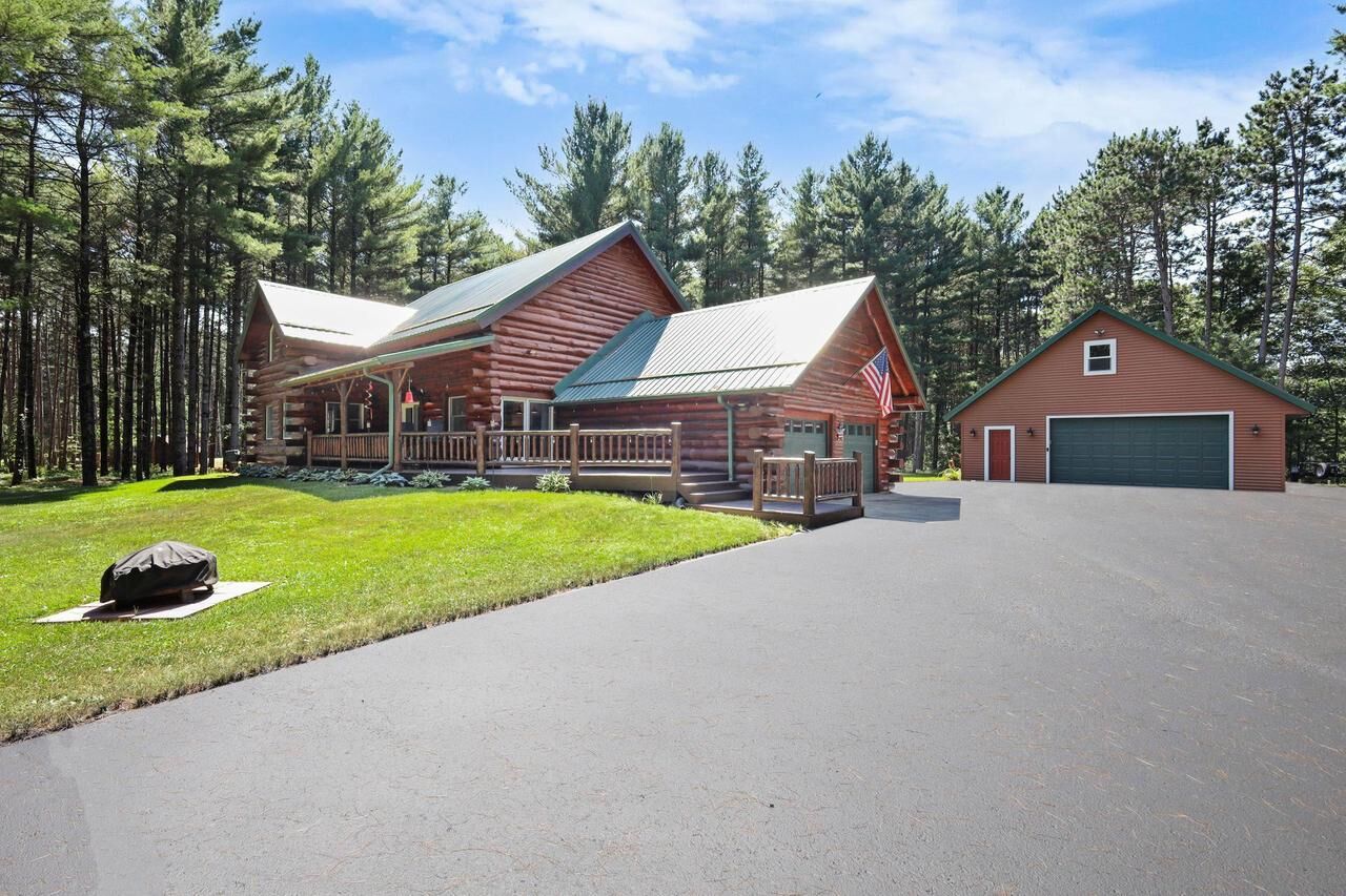 Property Photo: E4519 Maple Court WI 53588