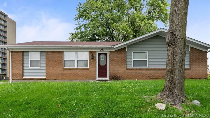 Property Photo: 201 Luther Circle IN 47130