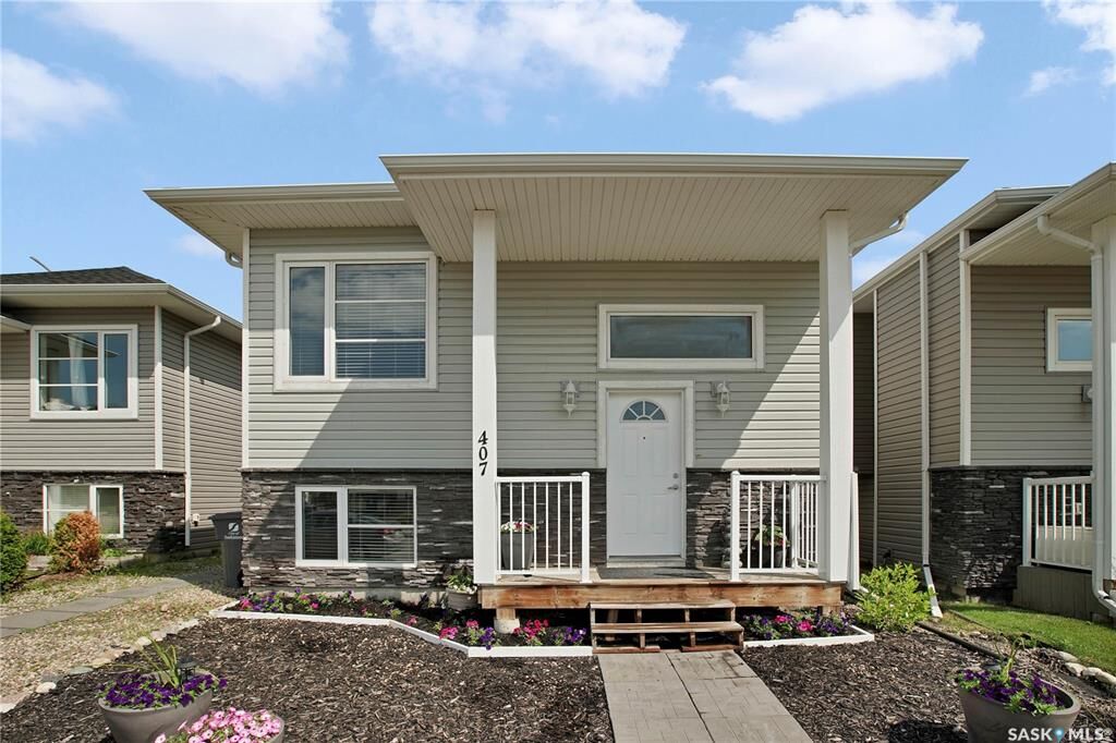Property Photo:  407 Boykowich Street  SK S7W 0S5 