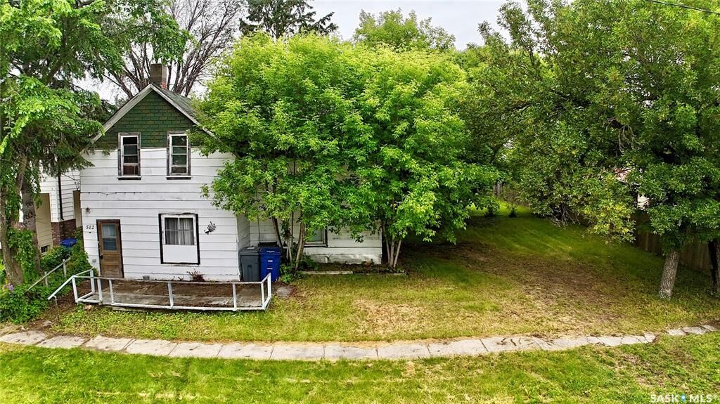 Property Photo: 512 Maple Street SK S0A 0X0