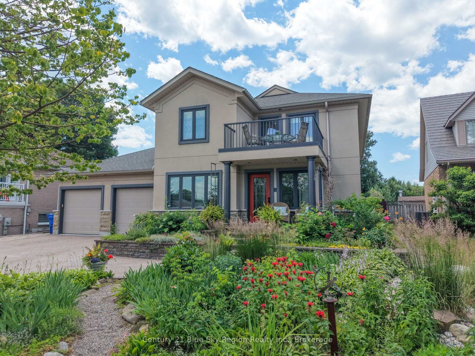 Property Photo: 6 Melissa Crescent ON P1C 1M7