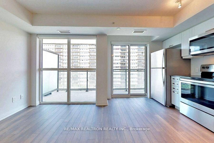 Property Photo: 20 Meadowglen Place 534 ON M1G 0A9