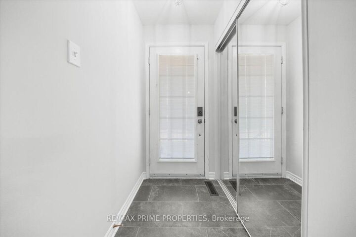 Photo de la propriété:  3265 St Joseph Boulevard 117  ON K1E 3Y2 