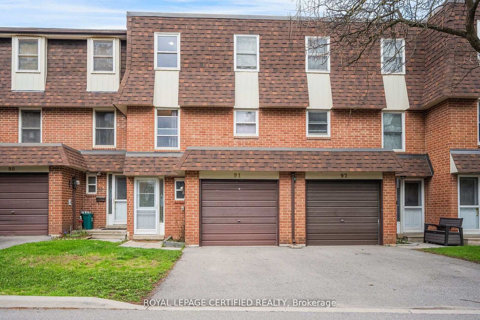 Property Photo: 371 Bronte Street S 91 ON L9T 3K5