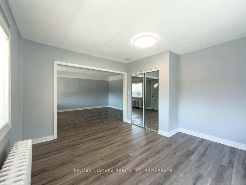 Property Photo: 5576 Desson Avenue ON L2G 3T1