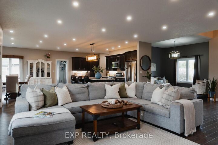 236 Burford Delhi Townline Road — photo 1