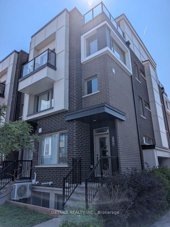 Property Photo:  800 Kiniw Private  ON K1K 5A3 