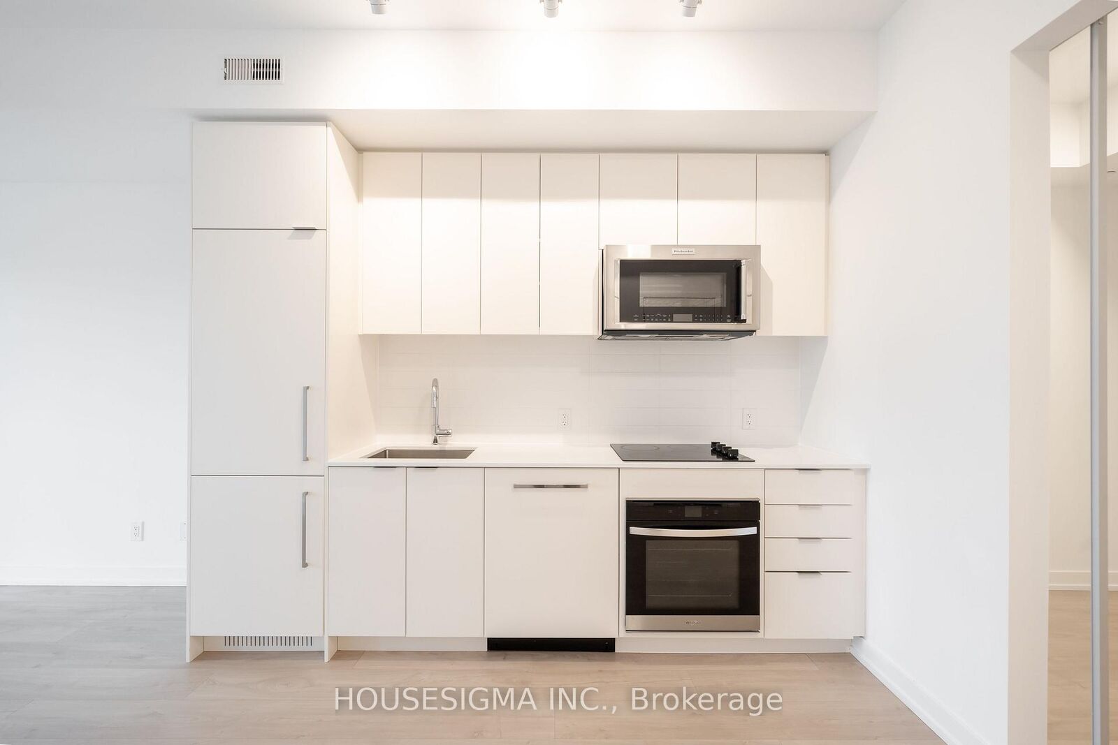 Property Photo:  181 Sheppard Avenue E 202  ON M2N 0L9 