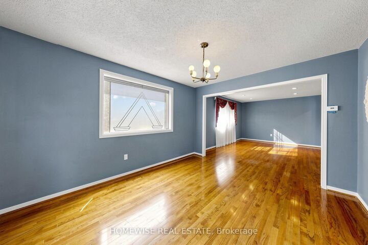 Property Photo: 11 Briarcliffe Crescent ON L4J 7G5