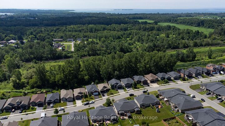 Property Photo: 86 Royal Gala Drive ON K0K 1H0