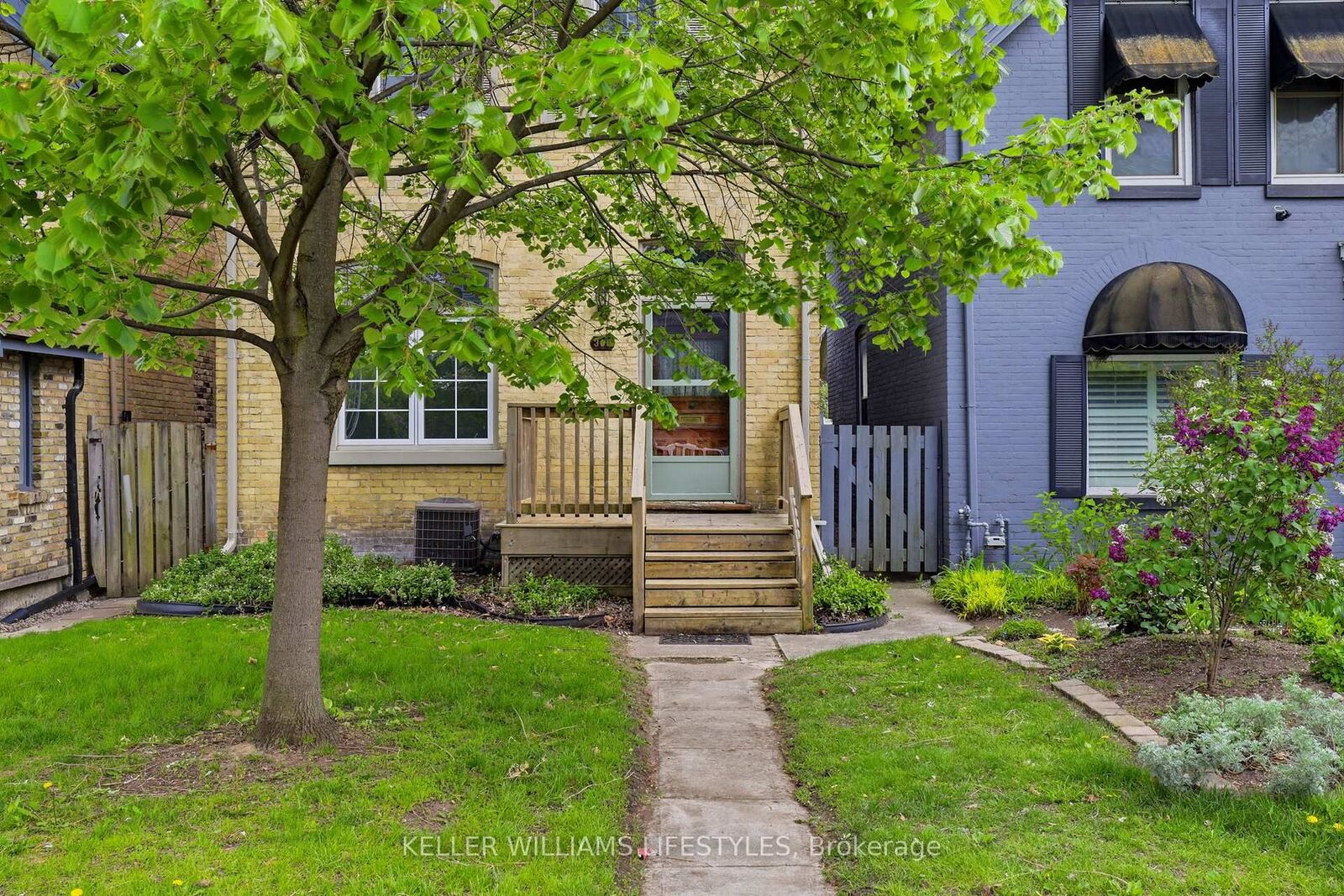 Property Photo:  303 Pall Mall Street  ON N6B 2G8 