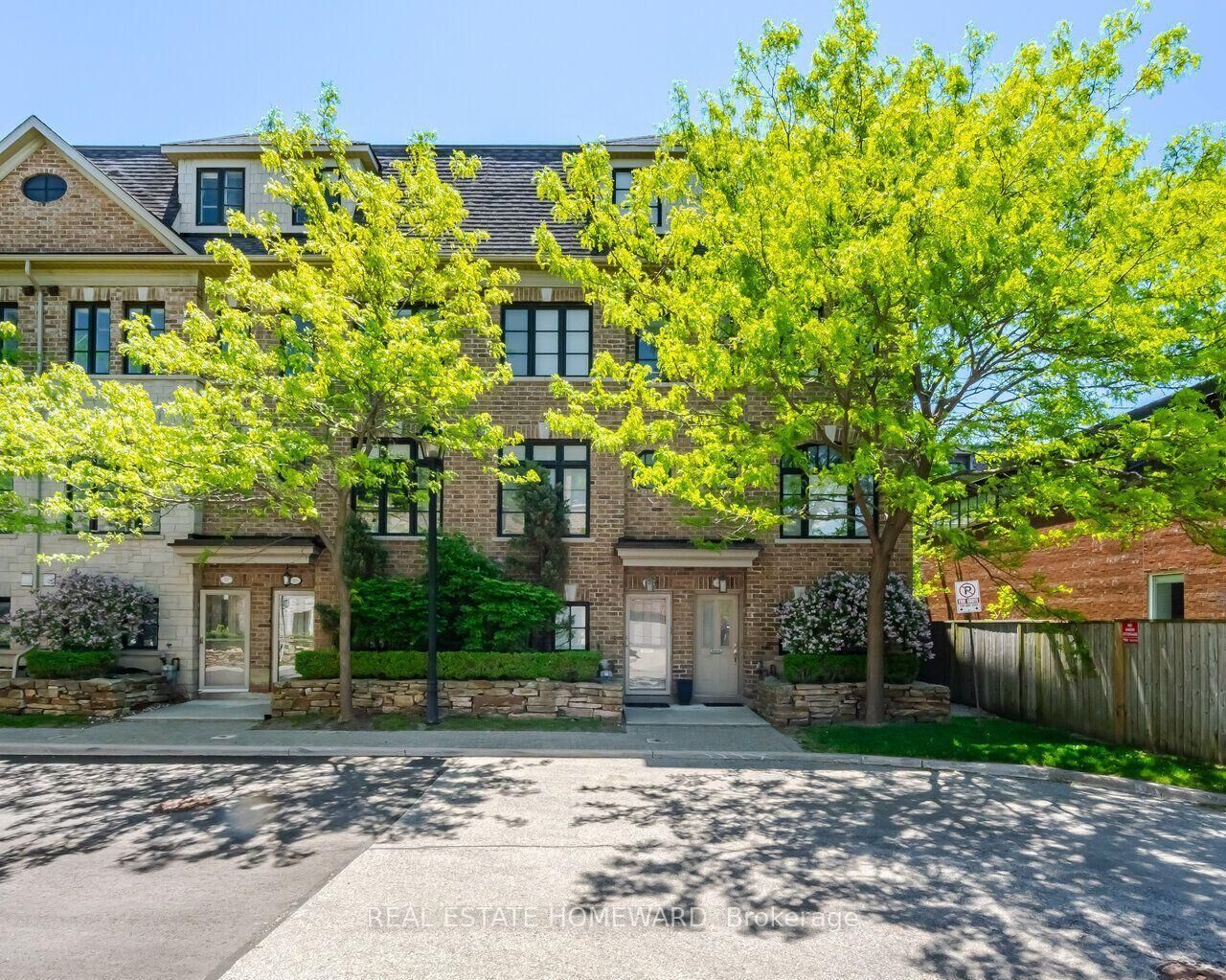 Property Photo: 62 Cormier Heights ON M8Z 0B5