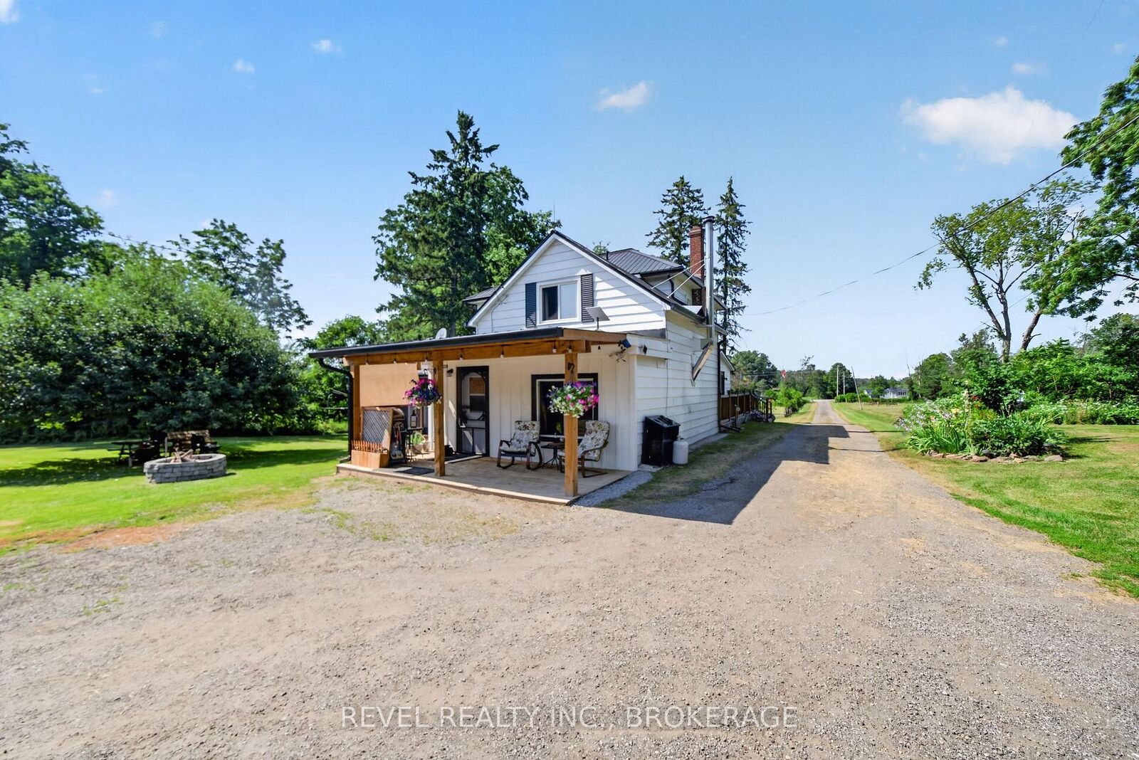Property Photo:  1905 Rutledge Road  ON K0H 2T0 