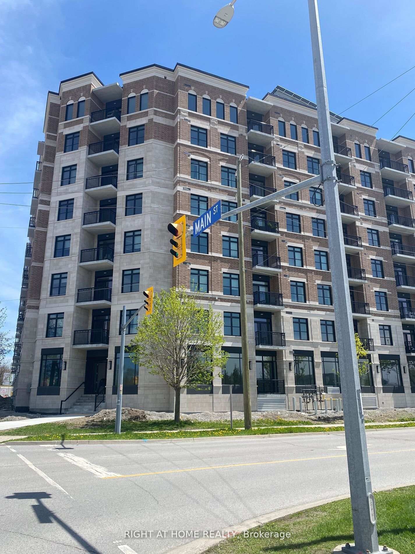 Property Photo:  5917 Main Street E 508  ON L4A 2Z9 