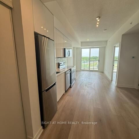 Property Photo:  33 Erie Avenue 811  ON N3S 0K7 