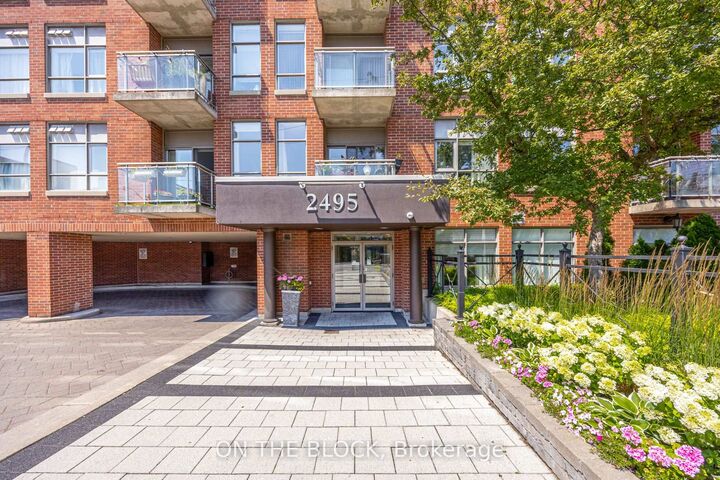 2495 Dundas Street W 107 — photo 1