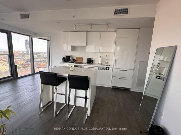 Property Photo:  60 Colborne Street 2102  ON M5E 0B7 