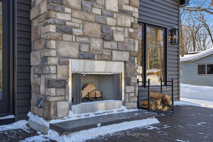 Property Photo: 557 Bayview Drive ON K0A 3M0