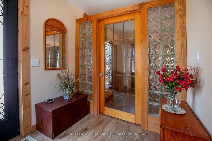 Property Photo:  42 Factory Street  ON K0H 2H0 