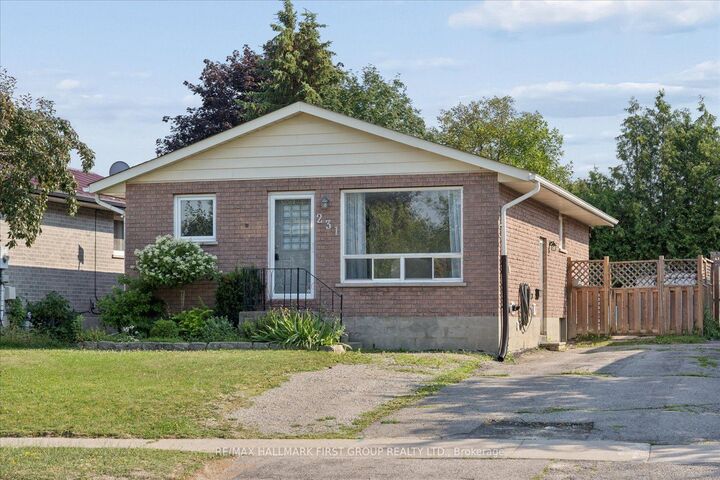 Property Photo: 231 Mary Street W ON K9V 5K6