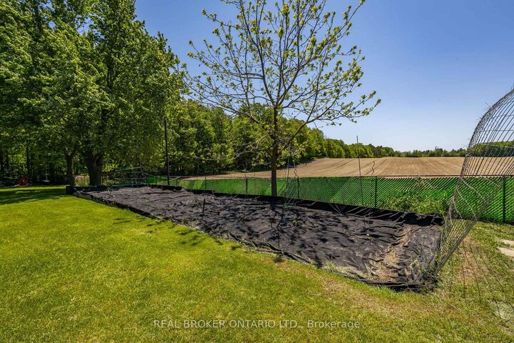 Property Photo: 6022 Trafalgar Road ON L0N 1N0