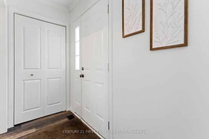Property Photo: 34 Speight Court ON N5V 3J3