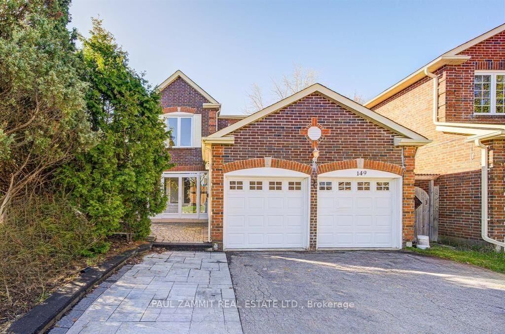 Property Photo: 149 Heatherton Way ON L4J 3E8