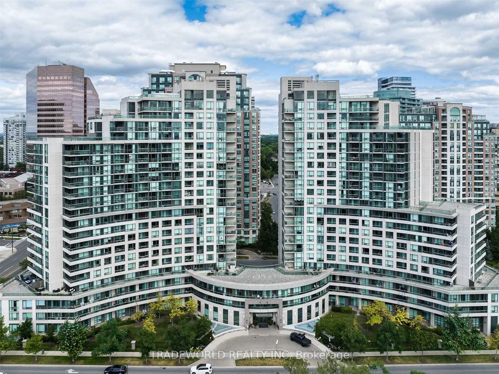 Property Photo: 509 Beecroft Road 603 ON M2N 0A3