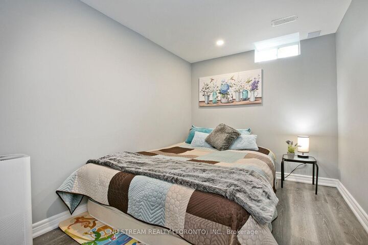 Property Photo:  261 Doubtfire Crescent Bsmt  ON L3S 3V8 