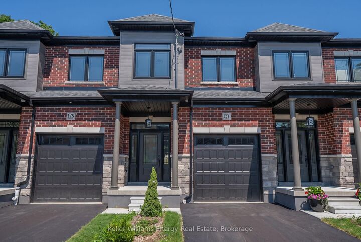 Property Photo:  127 Hickory Street N  ON L1N 3X6 