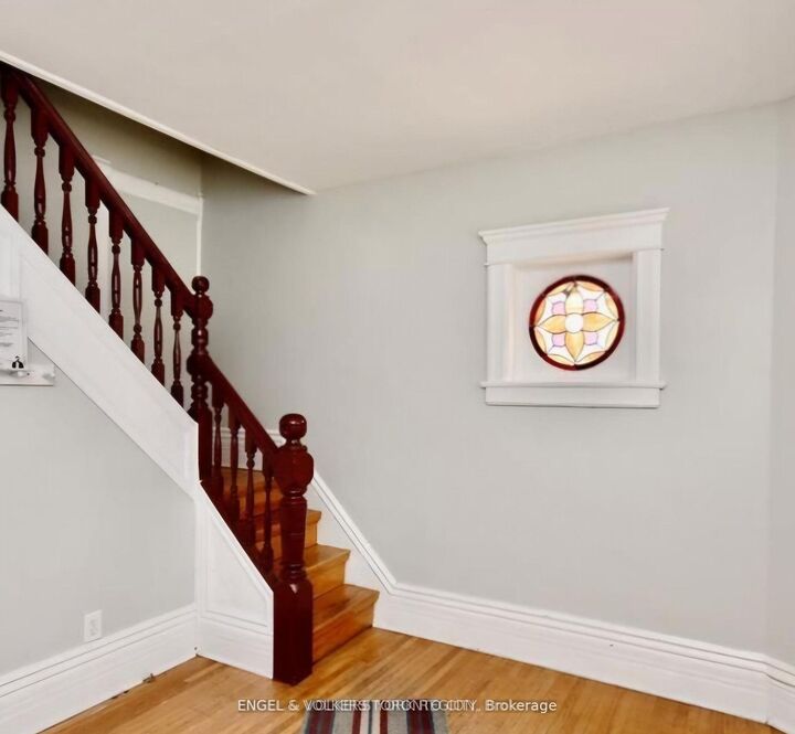 127 Burton Avenue — photo 1