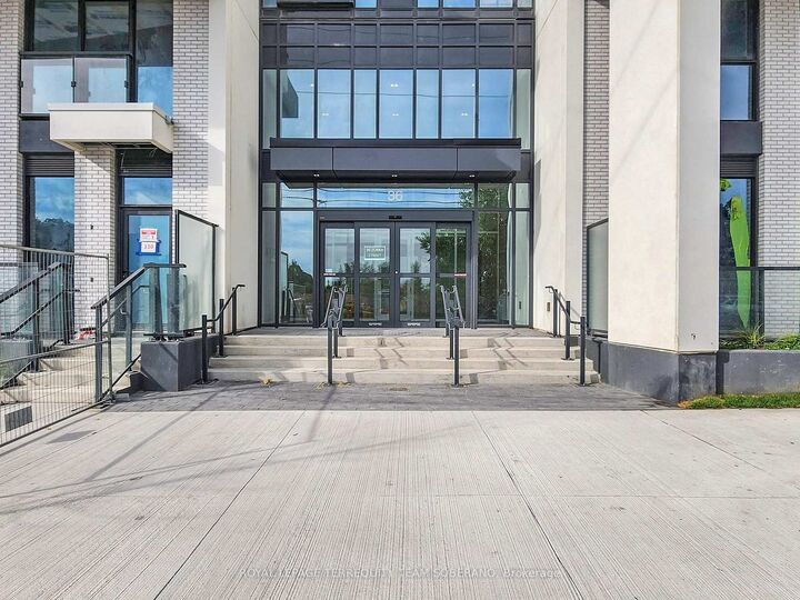 Property Photo: 36 Zorra Street 2801 ON M8Z 0G5