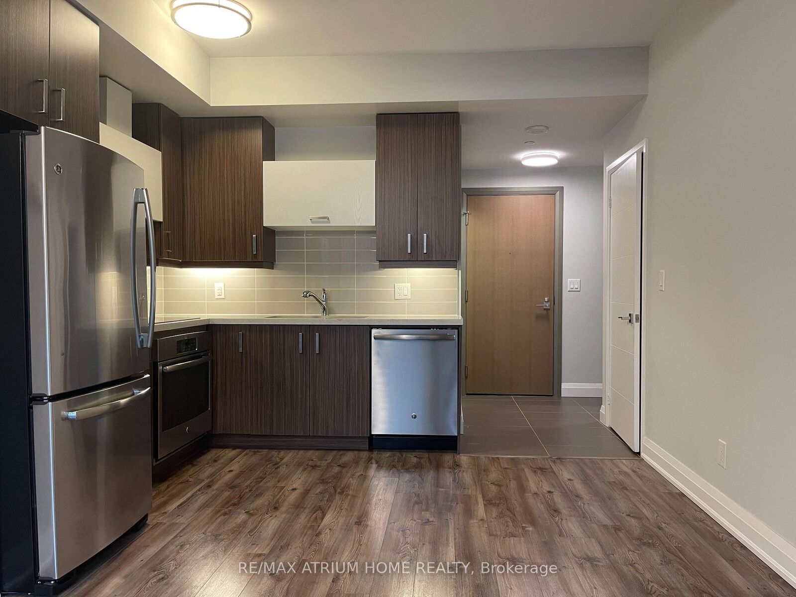 Property Photo:  18 Uptown Drive 308  ON L3R 5M8 