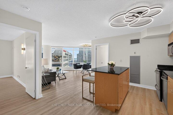 361 Front Street W 1105 — photo 1