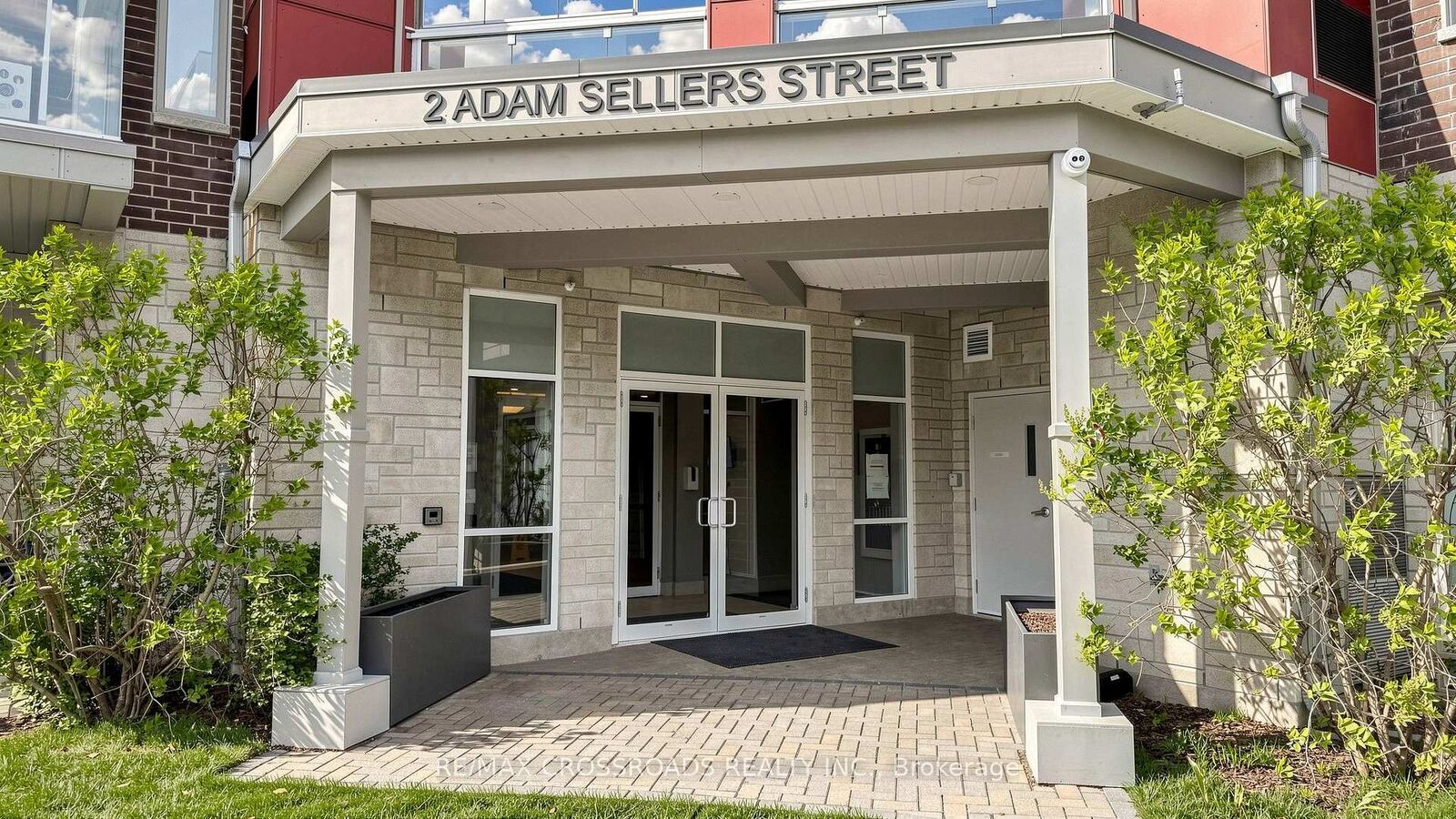 Photo de la propriété:  2 Adam Sellers Street 410  ON L6B 1N2 