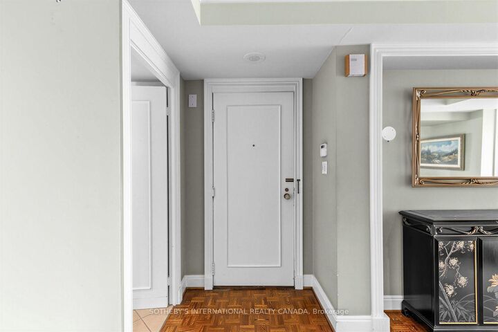 Property Photo: 63 St Clair Avenue W 1801 ON M4V 2Y9