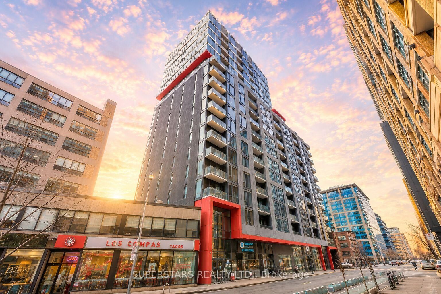 Property Photo: 435 Richmond Street W 311 ON M5V 0N3