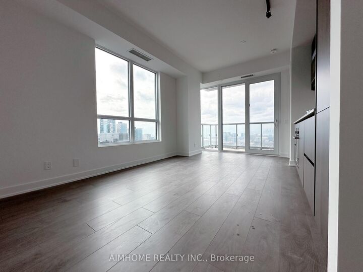 Property Photo: 108 Peter Street 4510 ON M5V 0W2