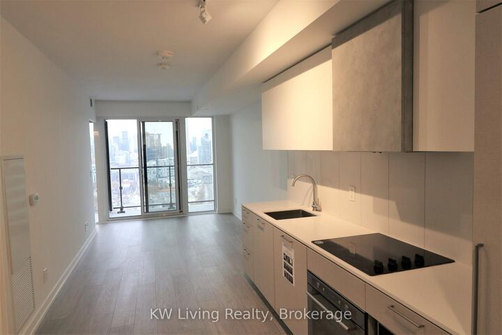 Property Photo: 19 Western Battery Road 3120 ON M6K 0E3