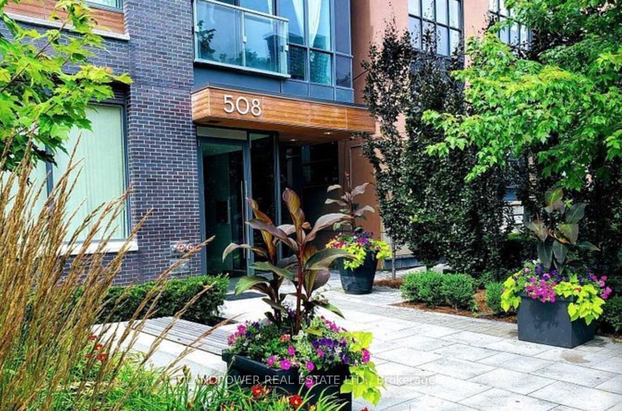 Property Photo: 508 Wellington Street W 801 ON M5V 0K8