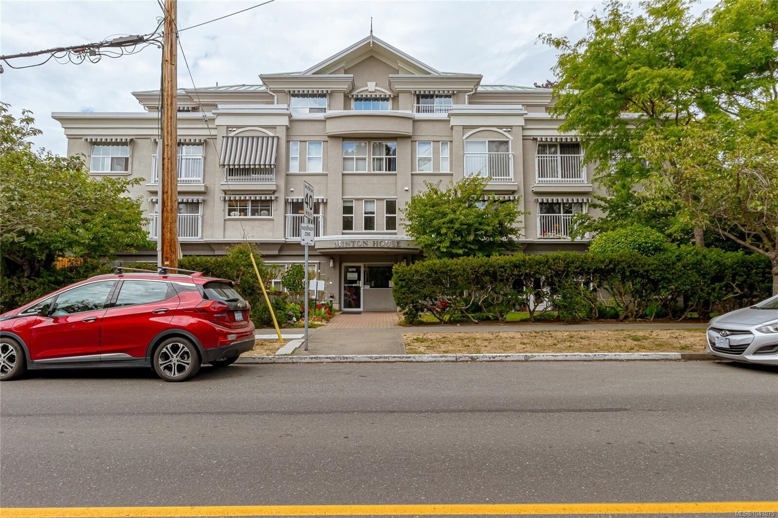Property Photo:  1070 Southgate St #309  BC V8V 2Z2 