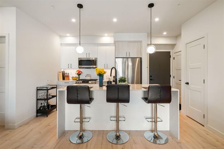 Property Photo: 947 Whirlaway Cres #504 BC V9B 6Z9