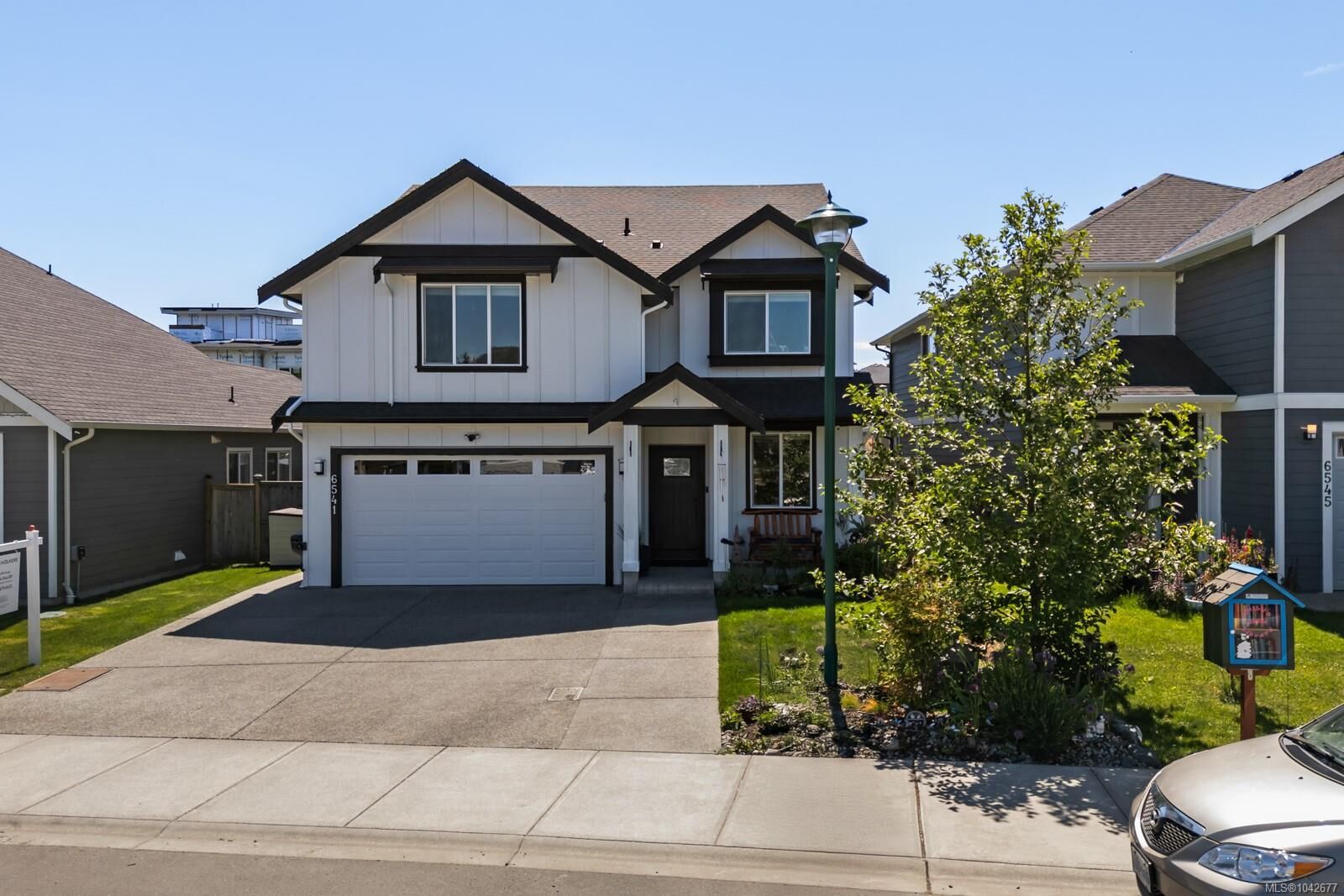 Property Photo: 6541 Noblewood Pl BC V9Z 0W3