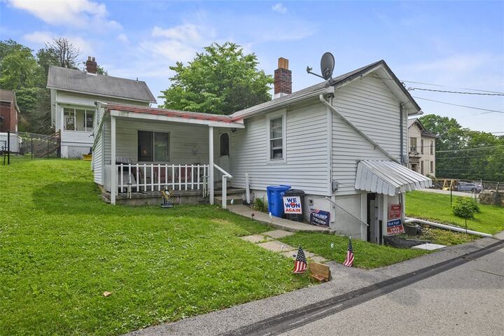 Property Photo:  11839 Crockett St  PA 15647 