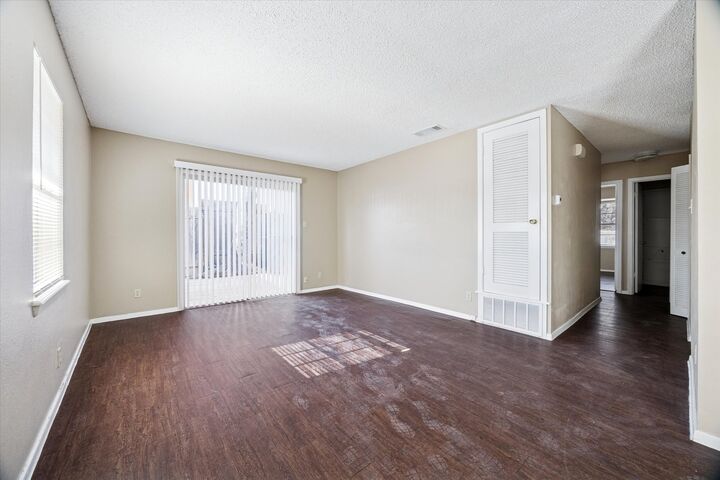 Property Photo: 908 B Kirschner Place TX 78758