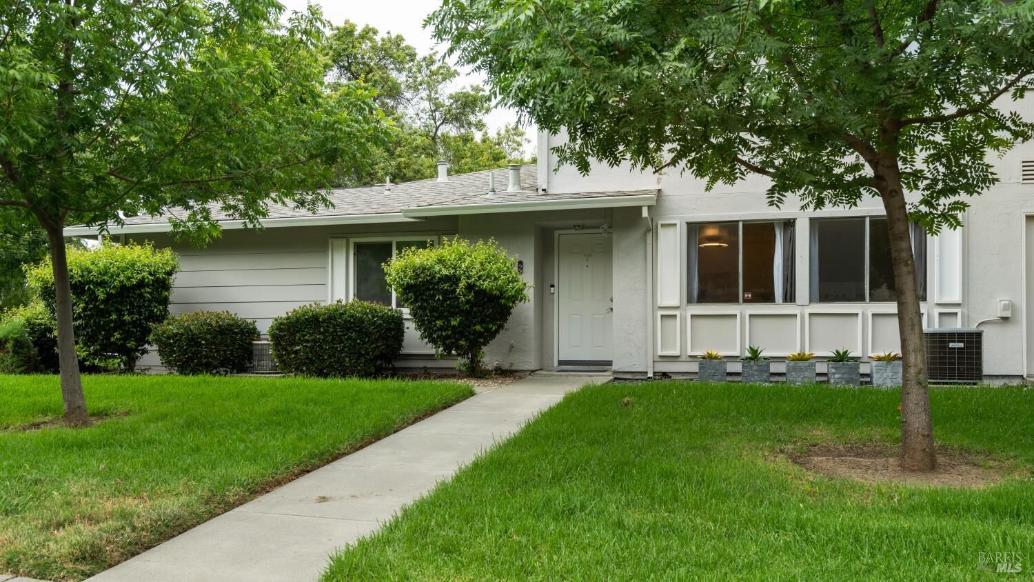 Property Photo: 106 Del Rio Court 2 CA 95687