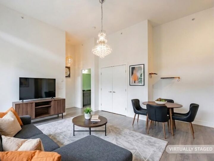 Property Photo: 15628 104 Avenue 405 BC V4N 2J3