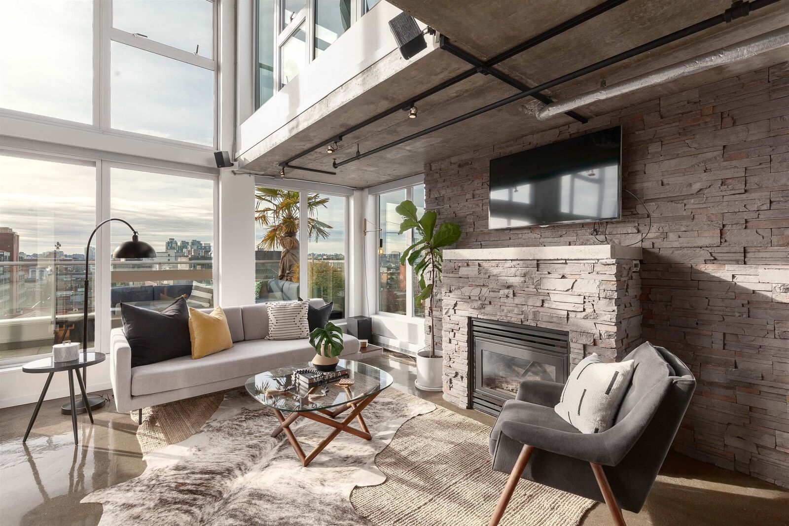 Property Photo: 289 Alexander Street 1002 BC V6A 4H6