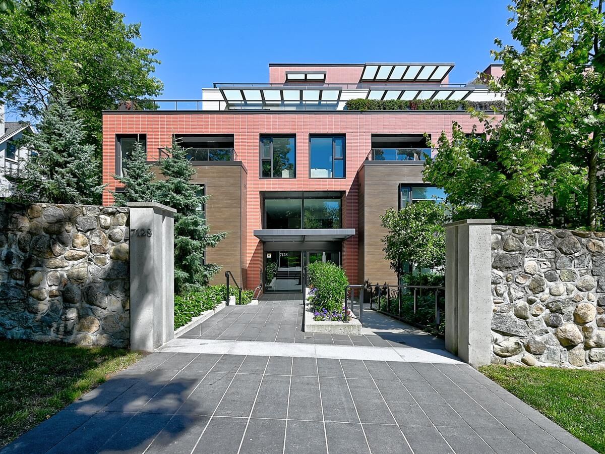 Property Photo: 7128 Adera Street 204 BC V6P 0H6