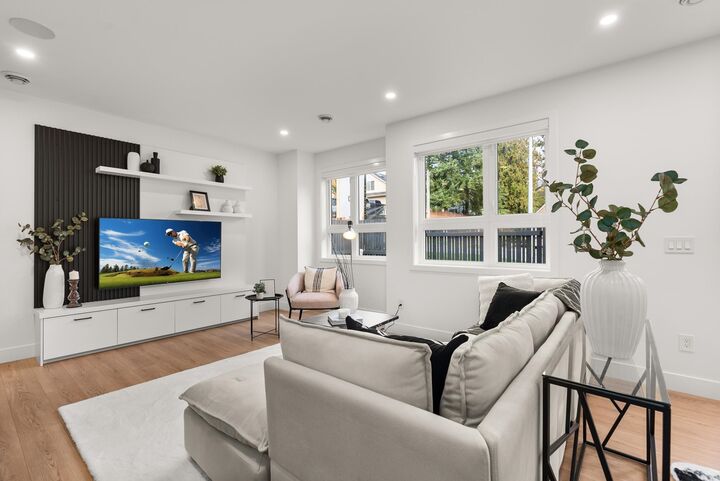 Property Photo: 16358 90 Avenue 5 BC V4N 1A1